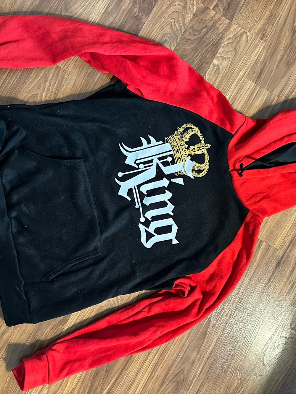 Source Unknown Red & Black 'King' Graphic Zip-Up Hoodie